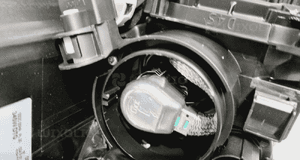 REFLEKTOR PRAWY XENON TOYOTA AURIS I KOMPLETNA NOWA UK 8