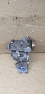 Podstawa łapa alternatora Audi A4 B6 1.6 06D903143C 2