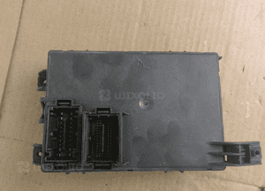 SKRZYNKA BEZPIECZNIKÓW BSI OPEL CORSA D 13301560 3