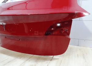 Klapa bagażnika tesla 3 iii llu 4