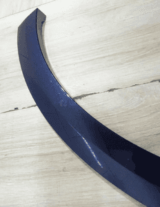 Listwa błotnika prawa tył tylna audi Q8 4M8 s-line 4M8853818D llu 4