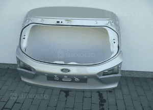 Ford focus MK4 kombi klapa tylna ładna 8
