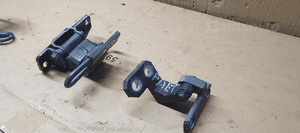 Zawias zawiasy drzwi lewy przód para VW Phaeton 3D4831411B 3