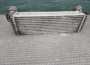 Intercooler Chłodnica Powietrza Turbiny 3.0 D BMW X5 E70 X6 E71 8