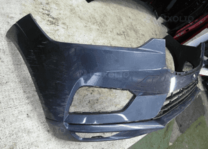 Volvo XC60 ii zwykły bez dziur idealny zderzak przedni 2