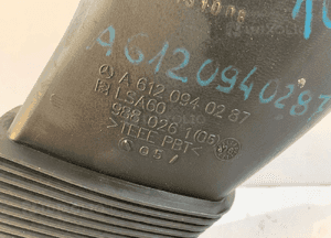 Mercedes W211 Przewód powietrza A6120940287- 0107 2