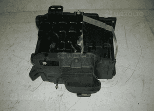 FORD FIESTA MK7 LIFT 1.0 OBUDOWA AKUMULATORA KPL. 1