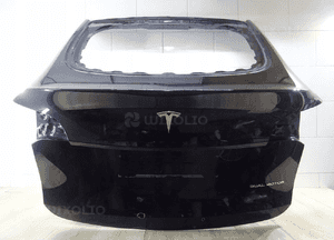 TESLA MODEL Y KLAPA PORYWA BAGAŻNIKA dual motor 1