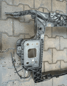 Fiat Grande Punto pas przedni wzmocnienie przód 5