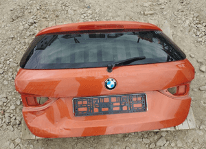 Bmw E84 szyba bagaznika przyciemniona 2