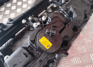 Bmw E84 E90 F10 F15 pokrywa głowicy N55 7570292 zaworów 8