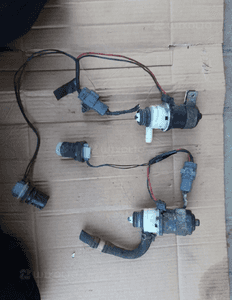 Mazda  6 02-07 GG GY  Pompka Spryskiwacza lamp Xenonowych 1