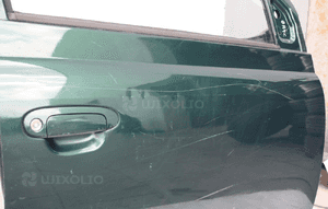 TOYOTA YARIS I drzwi prawe przednie bez korozji kolor 6R4 2