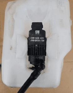 Zbiorniczek płynu spryskiwaczy pompka Opel Tigra B 090536631 3