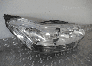 Lampa przednia przód prawa citroen C5 X7 ii xenon 2008-2011 2