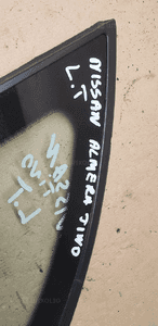 Szyba karoseryjna lewy tył tylna lewa Nissan Almera Tino AS2 01r 6