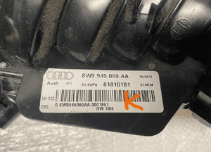 Audi A4 B9 lift kombi lampa tylna lewa led 4