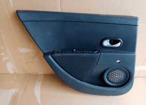 Boczek tapicerka lewy tył tylna lewa Renault Clio III 8200293858G 1