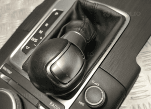 AUDI A3 8V5 TUNEL GAŁKA MIESZEK BIEGÓW 8V1864261G 12