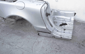 Błotnik prawy cwiartka kolor 744 mercedes cl W215 4