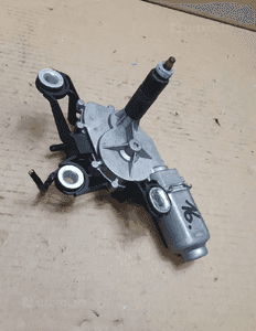 SILNICZEK WYCIERACZKI SKODA FABIA 2 5j9955711A 4