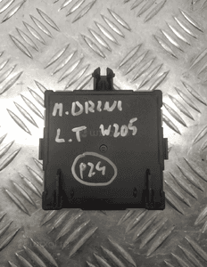 Mercedes W205 moduł drzwi lewy tył A1679008911 3