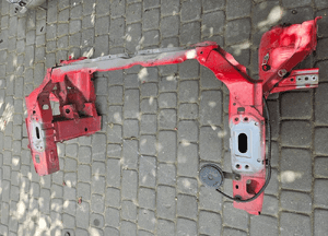 Citroen C1 Peugeot 107 podłużnica pas przedni przód Wzmocnienie belka 1