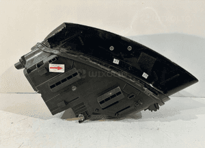 AUDI Q5 8R Lampa przednia Xenon R - 14832 6