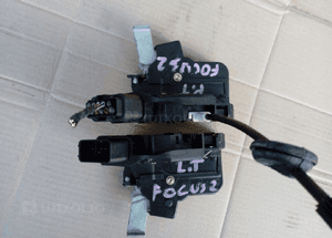 Ford Focus MK2 zamek drzwi tyl prawy lewy 1