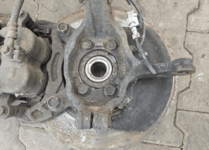 Renault Koleos I 2.0 DCI  zwrotnica przód przednia lewa 1