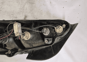 Lampa tylna lewa tył lewo hyundai elantra 2 sedan 8