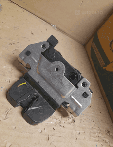 Zamek klapy tył opel zafira b nr 495058724 3