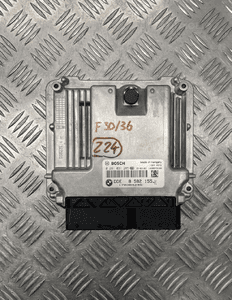BMW F30 F36 KOMPUTER STEROWNIK SILNIKA 8582155 8