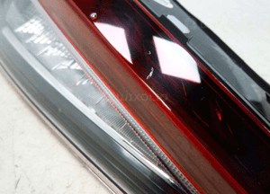 Skoda enyaq iv lampa w klapę lewy tył lewa tylna 10