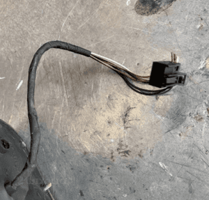 MERCEDES C 203 lusterko LEWE 7 pin srebrne 744 lakier 3