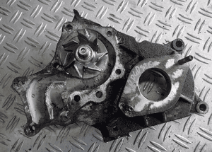 POMPA WODY TOYOTA D4D 2.0  RADOM 1