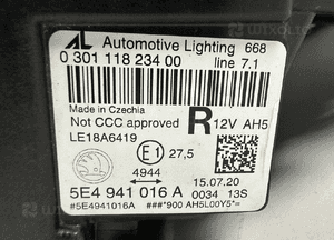 Lampa przod przednia prawa skoda octavia iv 4 full led 5E 5E4941016A cala 7
