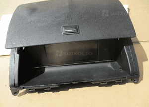 Wyświetlacz navi schowek mercedes W204 A2048205497 2