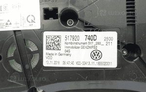 Licznik zegary vw sportsvan 517 13750KM 517920750D 4