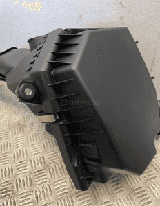Obudowa filtra powietrza lewa bmw M5 E60 E61 org 2