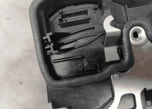 Zamek prawy przód Bmw F10 F20 F30 7229458 3