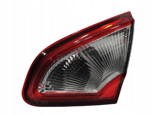 Lampa prawa tył w klapę nissan qashqai i J10 26550-BR01A 2010-2013 lift 1