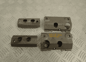 Uchwyt szyny bagażnika audi A6 C7 komplet 4G9863253A/ 4G9863254A/ 4G9863253/ 4G9863254 1