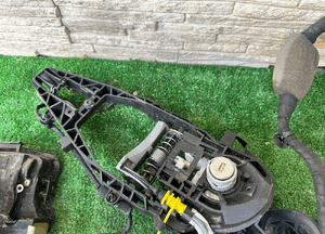 Zamek drzwi soft close dociąg bmw X5 G05 X5M F95 lewy przód 7477699 3