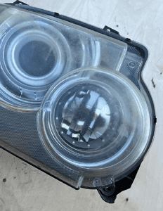 Lampa przednia przód prawa Xenon XBC501382 RHD Range Rover L322 LM Vogue Lift 2005-09 4