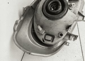 Lampa lewy przód lewa przednia opel vivaro a 5