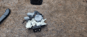 Jeep Grand cherokee WK2 zamek klapy dociąg 1