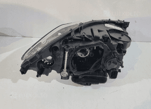 BMW 5 F10 / F11 LCI Lampa Bi-xenon L - 13500 4