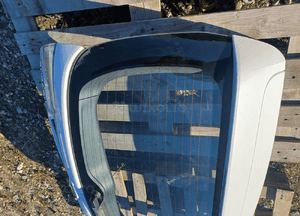 Subaru impreza gh klapa bagaznika kompletna 8