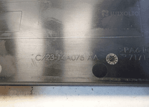 JAGUAR XF X250 SKRZYNKA Z BEZPIECZNIKAMI 11